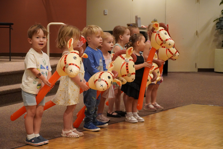 Solel preschool children in a group activity